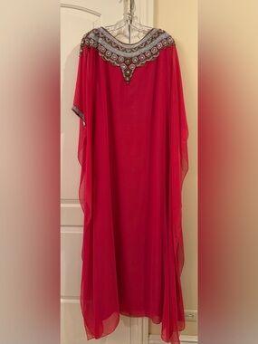 *Never worn* Authentic Middle Eastern Red Kaftan